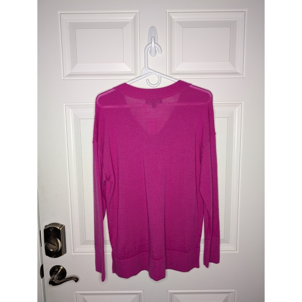 Banana Republic Pink Women's Size Small V-Neck Long Sleeve Merino Wool Sweater - Picture 3 of 7